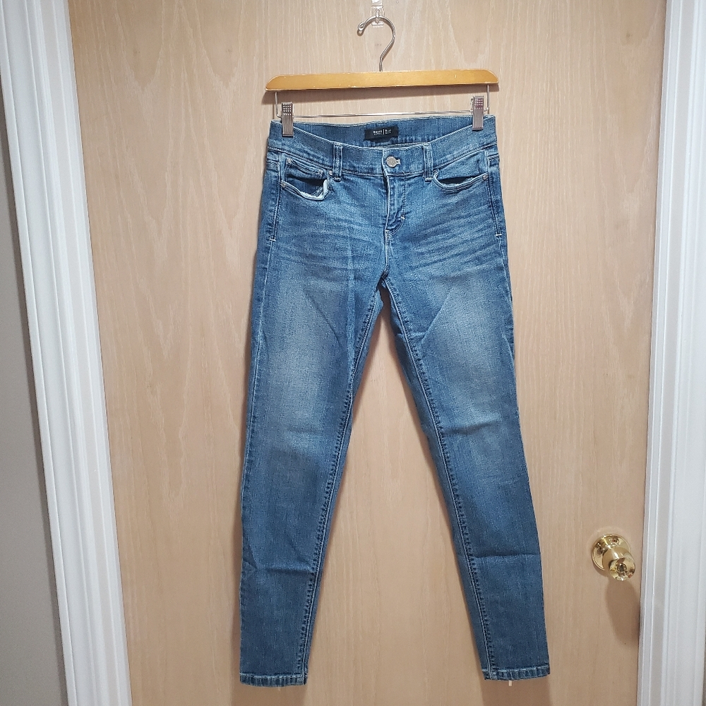 White House Black Market skinny Jeans